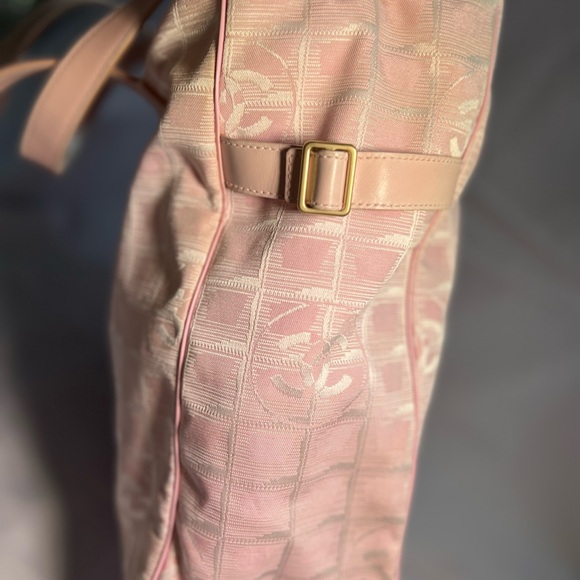 Chanel nylon jacquard with leather handle tote bag - Picture 6 of 14